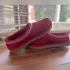 UGG Tasman Slippers RED NEW Size 11 Women’s